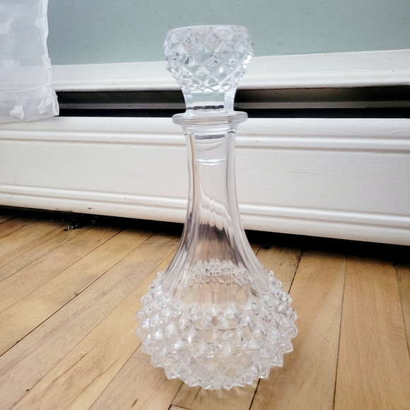 Vintage Diamond Point Crystal Glass Ships Captain Ornate Whiskey Decanter - Picture 5 of 6